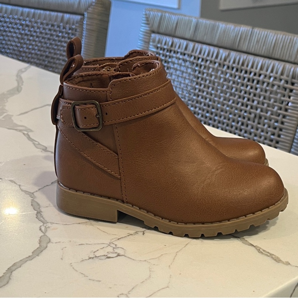 Old Navy Tan Kids Boots with Buckle